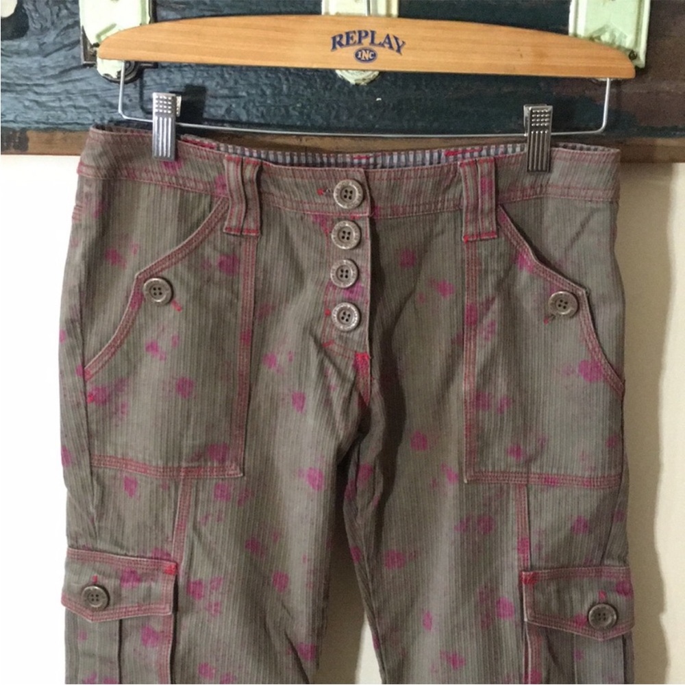 EDC by Esprit Y2K Printed Cargo Capri Cropped Pants Size 36